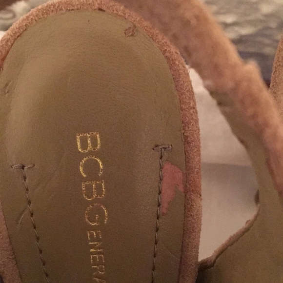 BCBGeneration Gold heels - Picture 9 of 9